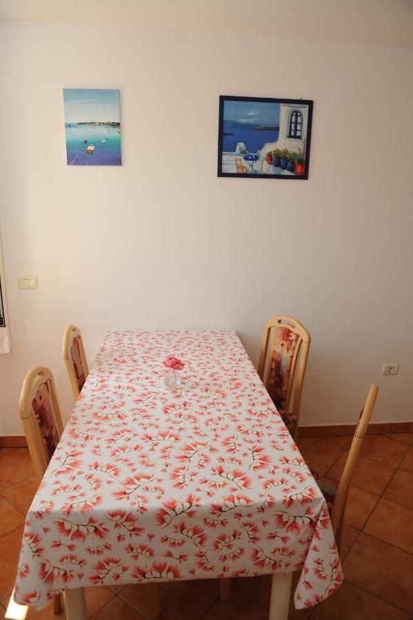 Apartma Lavela Izola Exterior photo